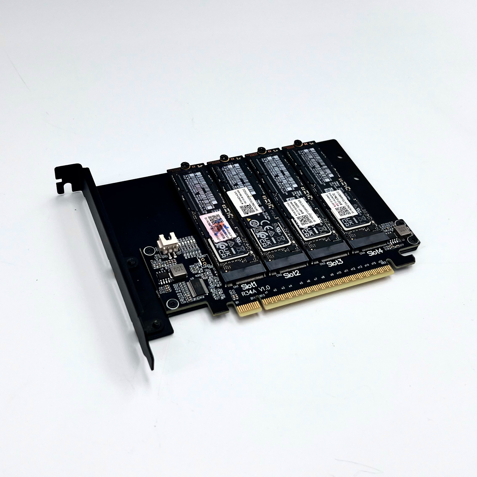 R34A PCIe 5.0 x16 to 4-Port M. - Quad M.2 Nvme Pcie Bifurcation Card 评论和价格